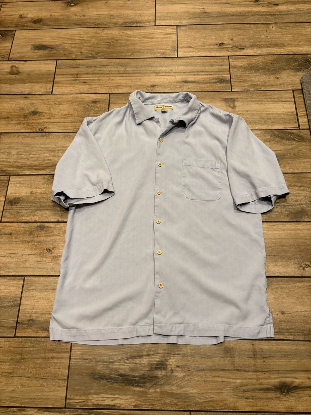 Tommy Bahama Mens Large 100 Silk Light Blue Short Sleeve Hawaiian Shirt